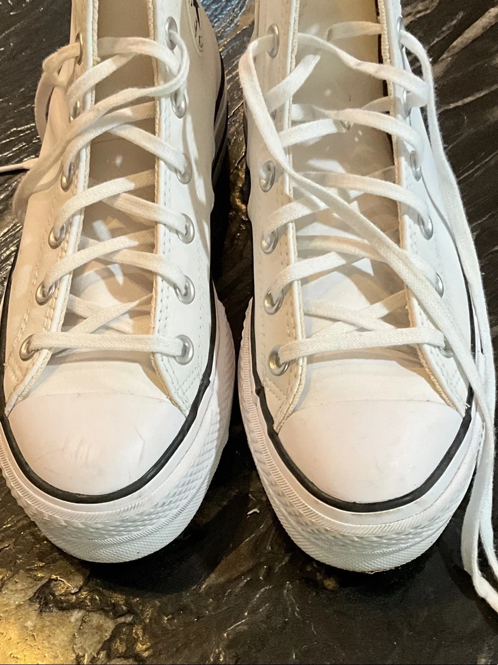 Converse White High Top leather Sneakers
